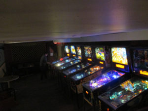 Russell plays Austin Powers.