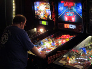 Tim plays his last ball in the deciding game against Chris.